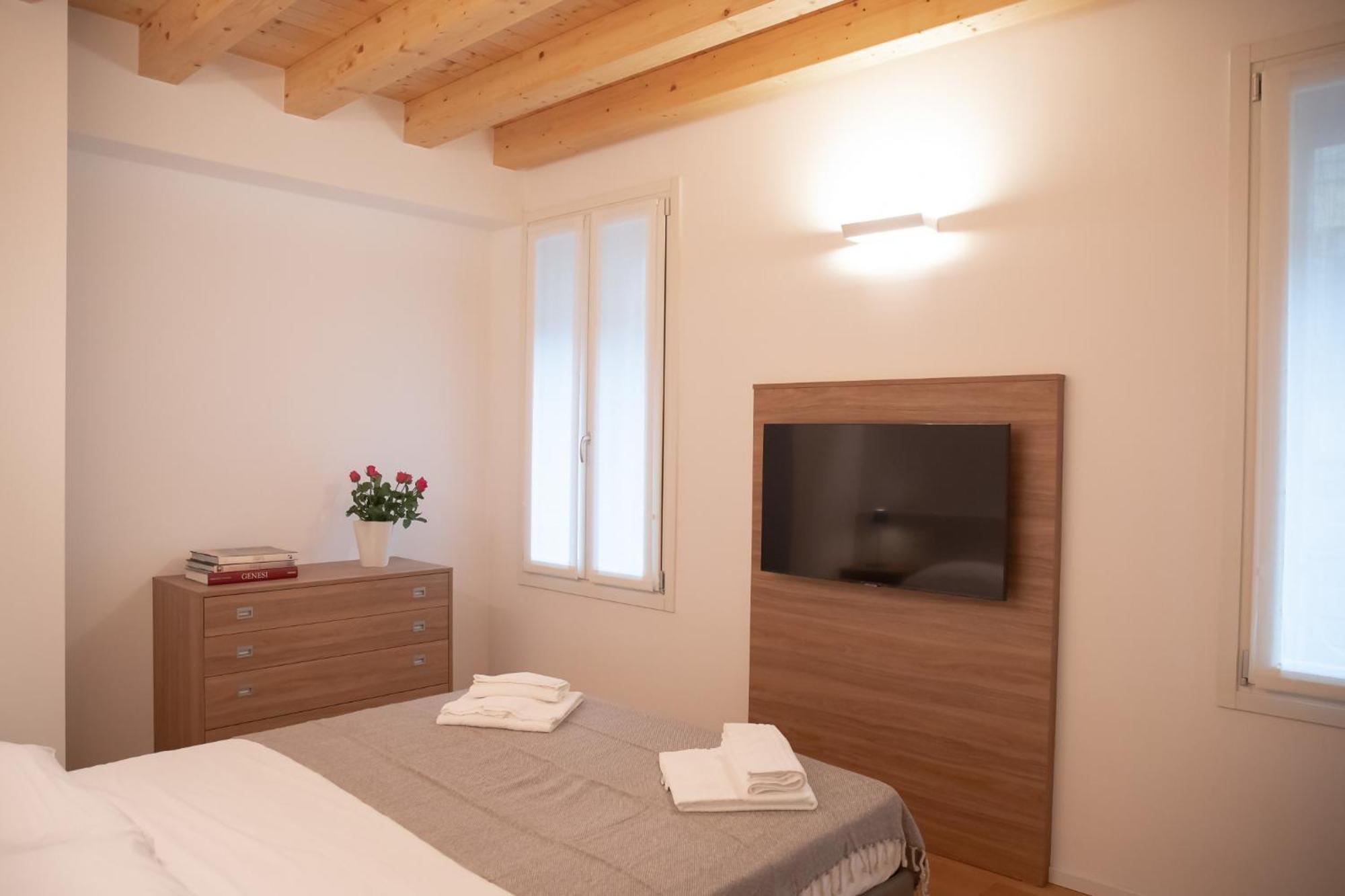 Appartement Stylish Grey - 5 Minutes From The *
